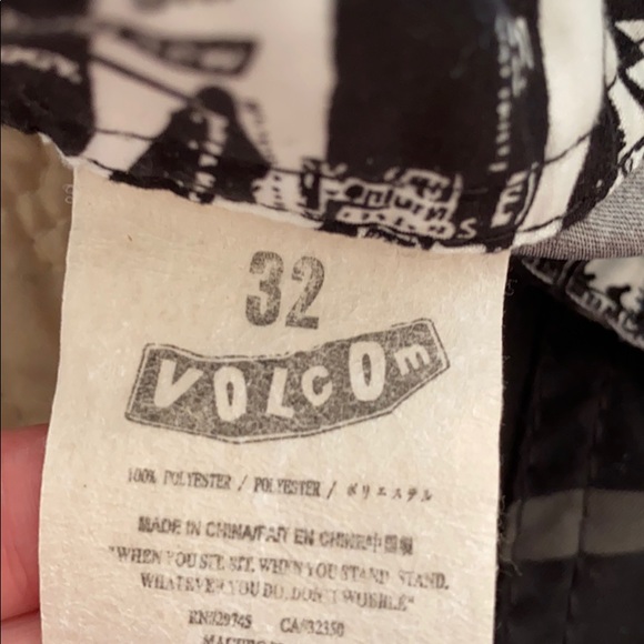 Volcom board shorts - Picture 5 of 6